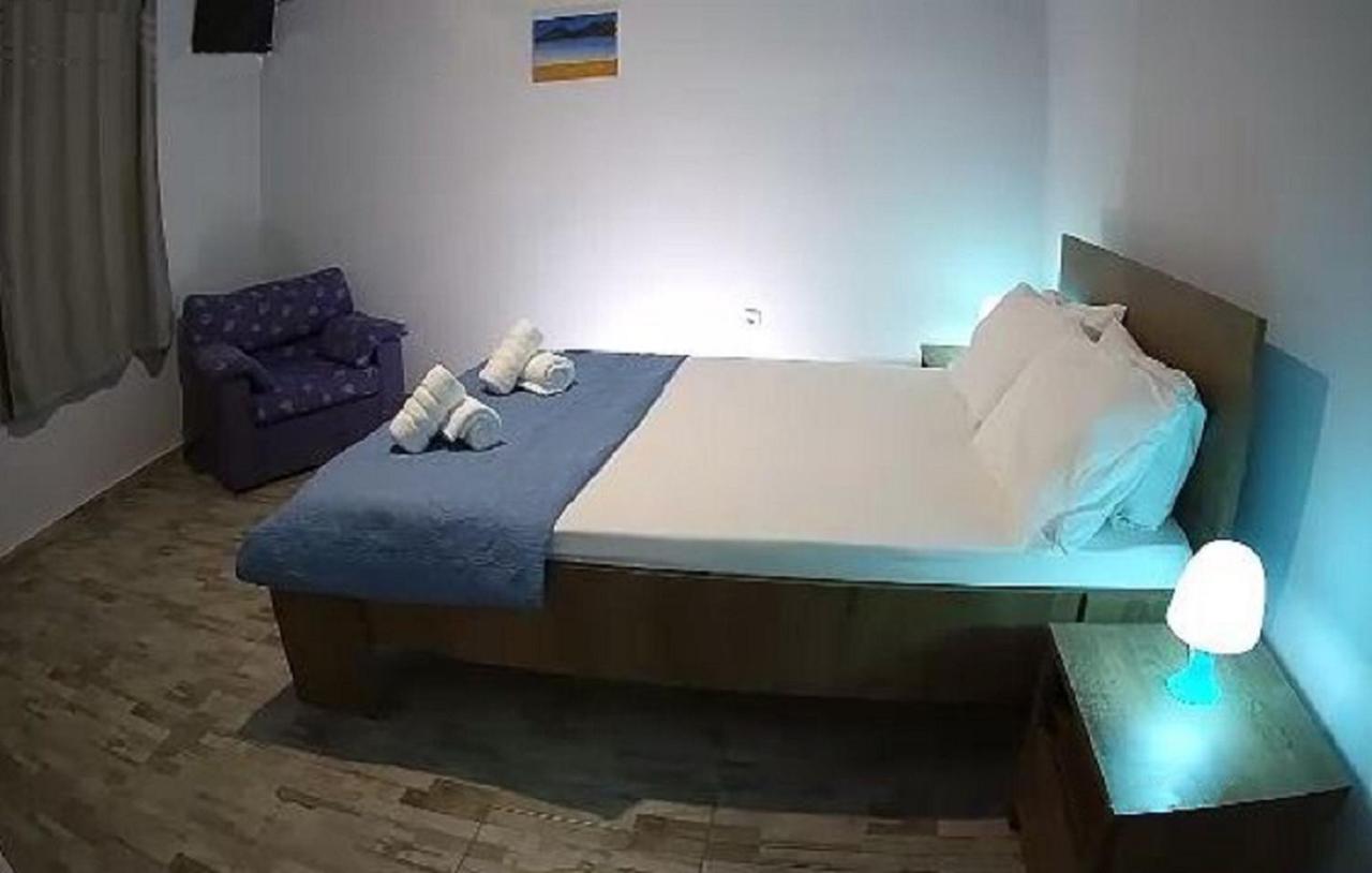 Araliki Apartments & Studios Loutrá Edipsoú Eksteriør bilde