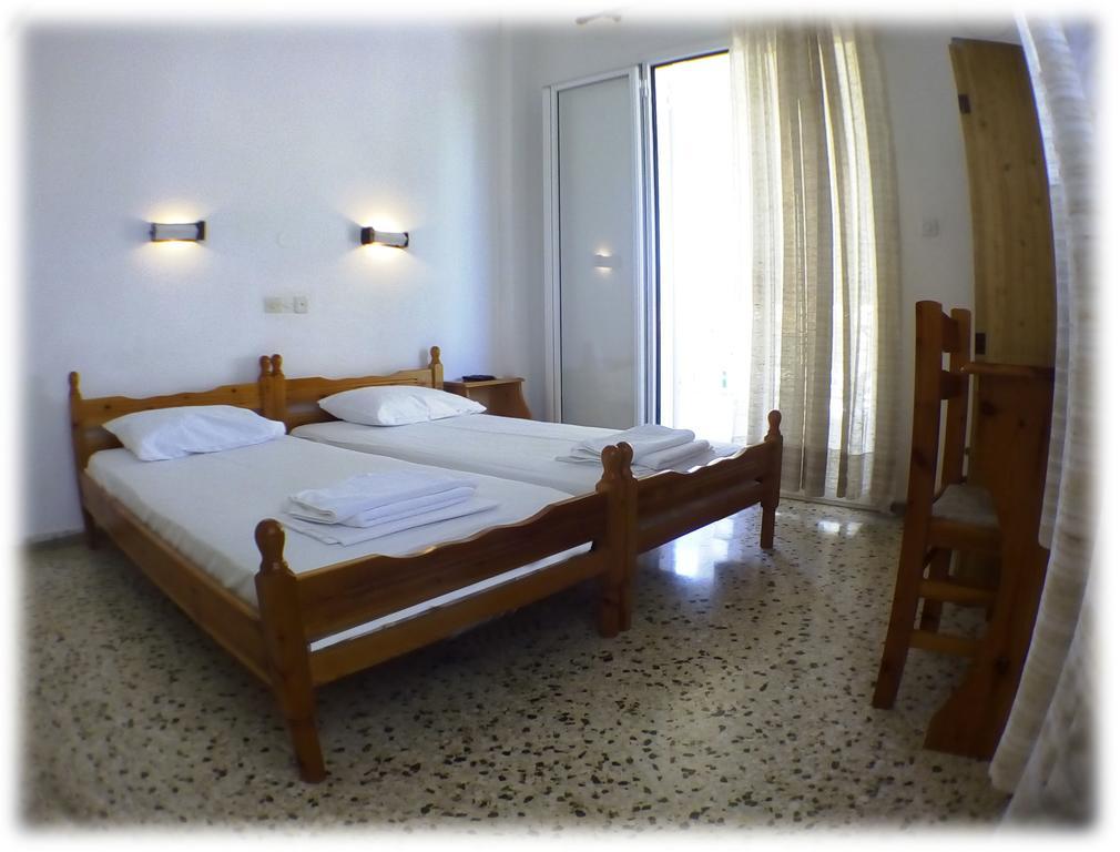Araliki Apartments & Studios Loutrá Edipsoú Rom bilde